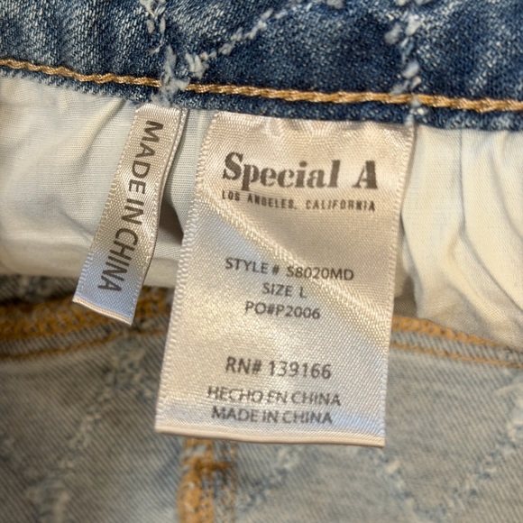 Special A Shorts Size Large Medium Blue Wash Diamond Stitch Pattern NWT - Picture 9 of 11